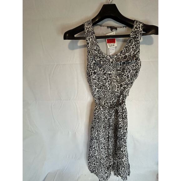 J Gee Dresses & Skirts - NWT Small Dress J Gee Black White